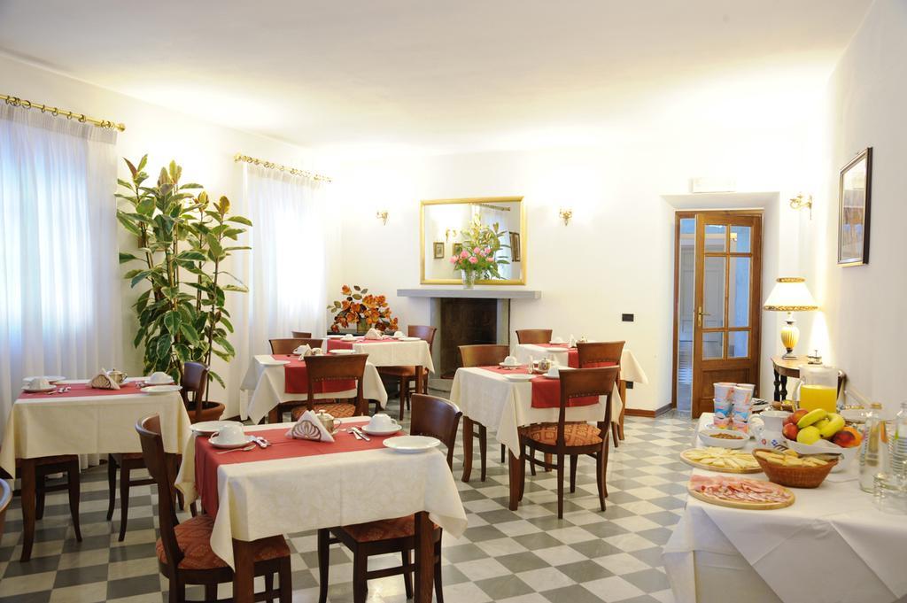 Park Hotel Regina - With Air-Condition And Pool Баньи-ди-Лукка Экстерьер фото
